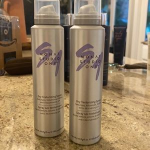2 cans Monat Studio One Dry Texturizing Spray-